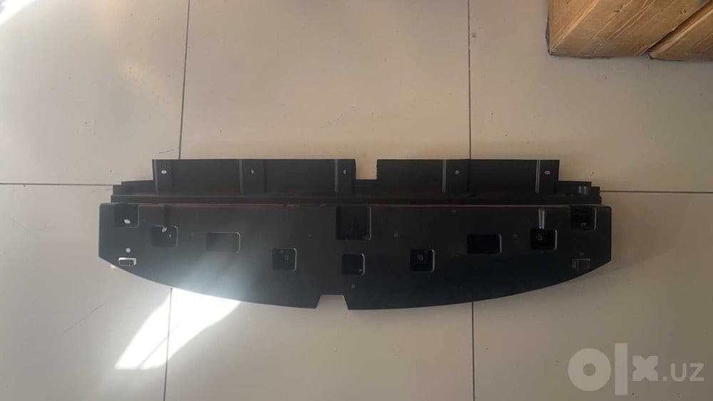 Bamper Zashita — Hongqi EQM5